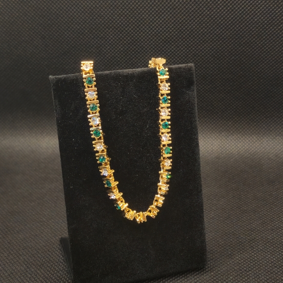 Jewelry - Vintage Tennis Bracelet Emerald And White Crystal Gold 8"